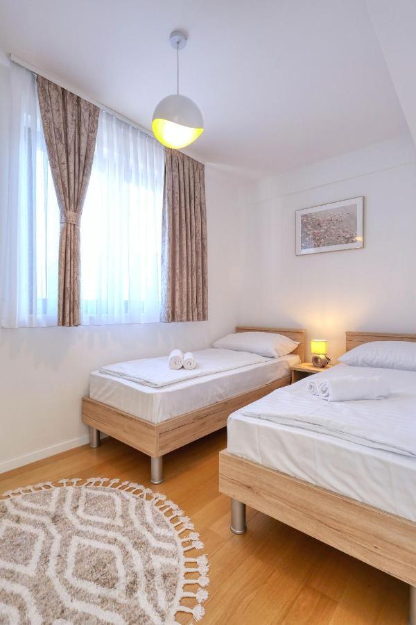 Apartments Perla With Free Parking Zára Kültér fotó